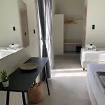 Mellow Hotell 2*